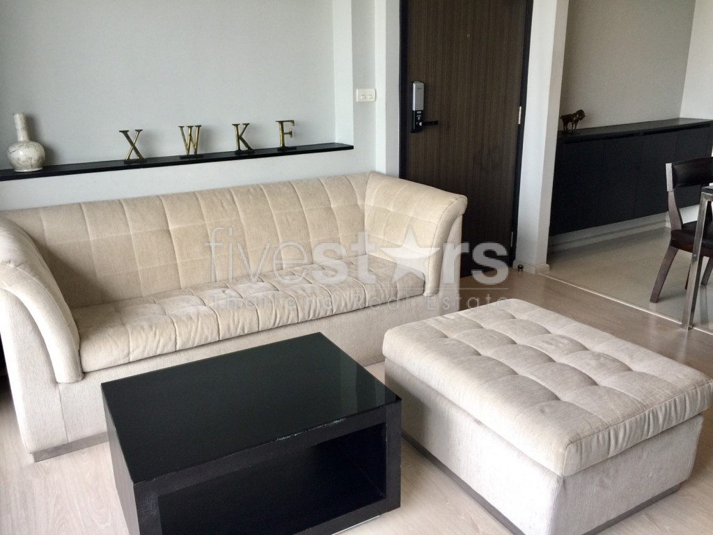 Appartement moderne 2 chambres relié au BTS Pra Khanong, photo 3