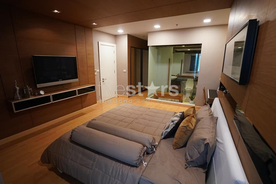 2 bedrooms condo for sale close to BTS Ekamai, photo 13