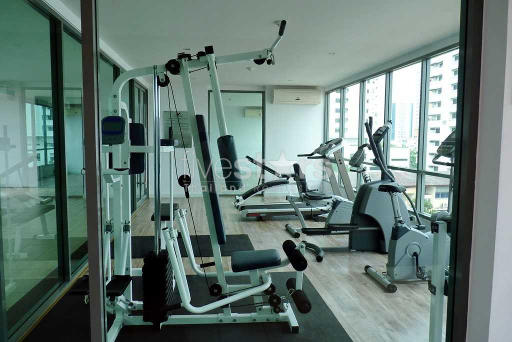 2 bedrooms condo for rent near BTS Ekamai, photo 8