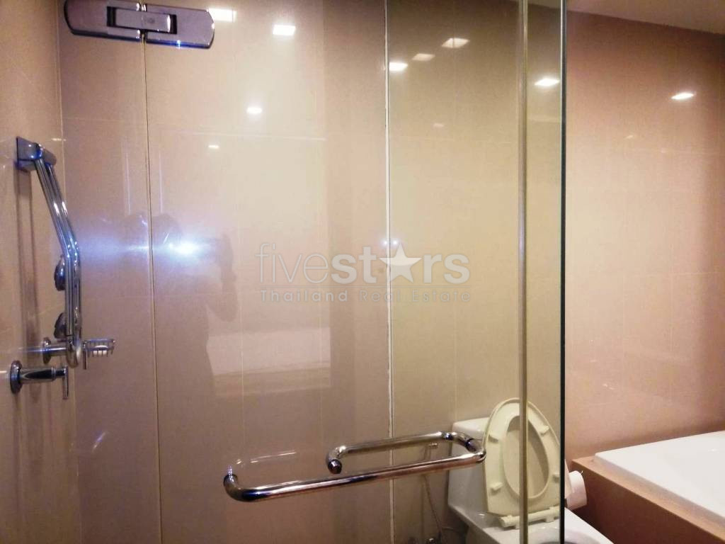 1 bedroom condo for rent close to BTS Phrakhanong Station, photo 12