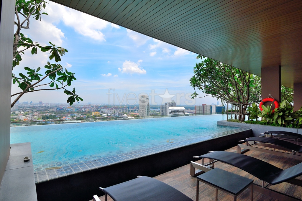 2 bedroom condo for sale close to Ekkamai BTS station, photo 6