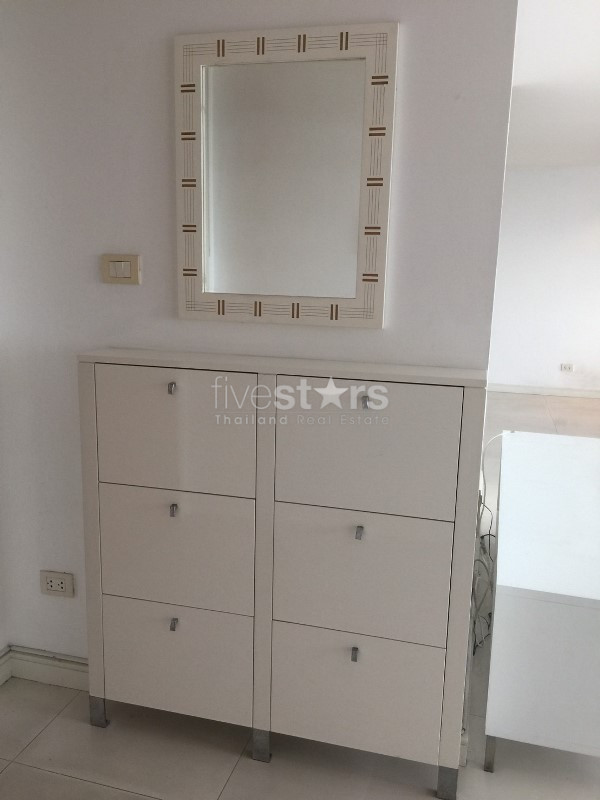 Appartement de 3 chambres à louer non loin du BTS Ekamai, photo 2