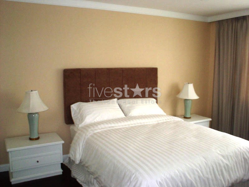 Appartement de 3 chambres à louer près du BTS Ekamai, photo 9
