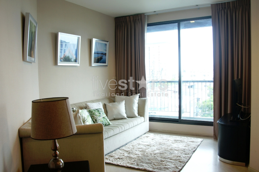 2 bedrooms condo for rent close to BTS Phrakhanong