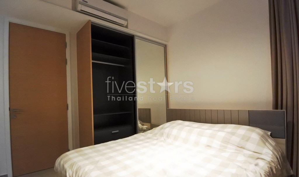Condo moderne de 2 chambres à louer à Ekamai, photo 10