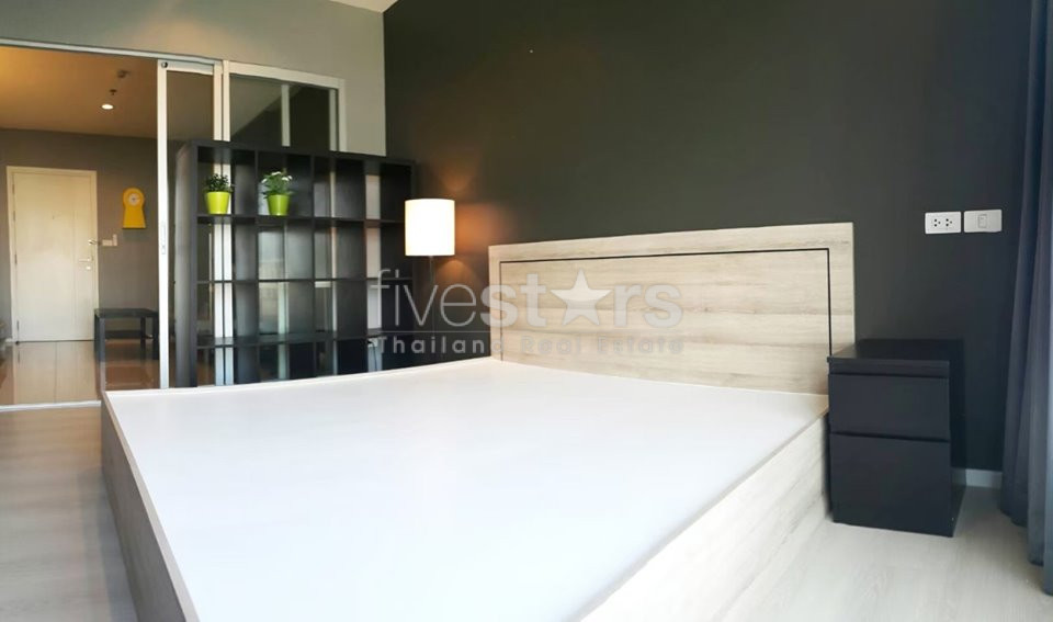 Appartement d'une chambre à vendre près de la station de BTS  PhraKanong, photo 4