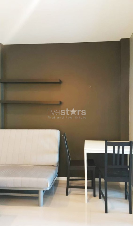 Appartement d'une chambre à vendre près de la station de BTS  PhraKanong, photo 2