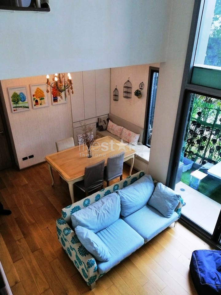 Appartement spacieux en Duplex de 2 chambres à louer à Ekamai