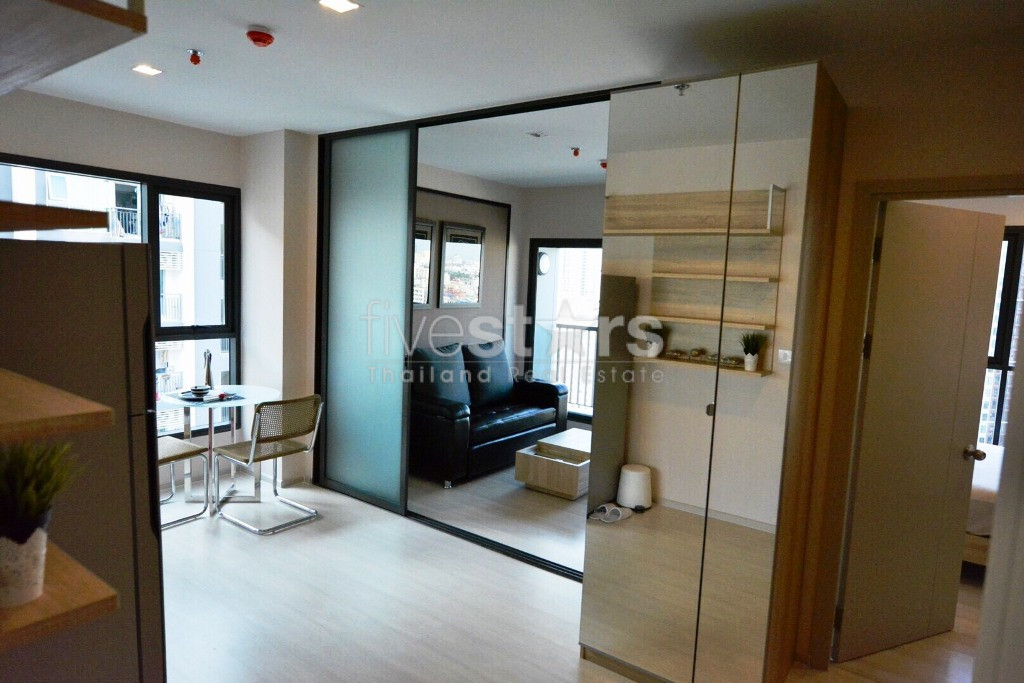 Condo 1 chambre à vendre sur Phra Khanong, photo 2