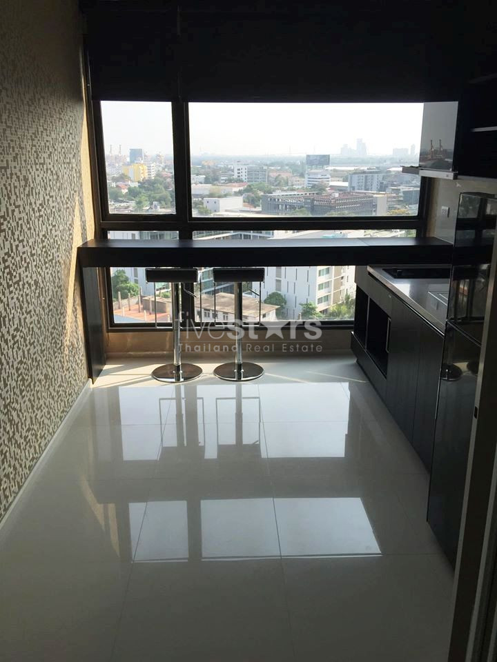1 bedroom condo for rent close to BTS Phrakhanong