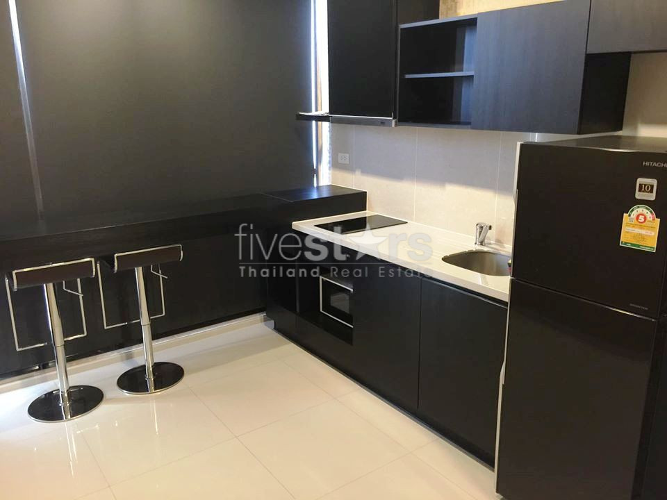 1 bedroom condo for rent close to BTS Phrakhanong, photo 2