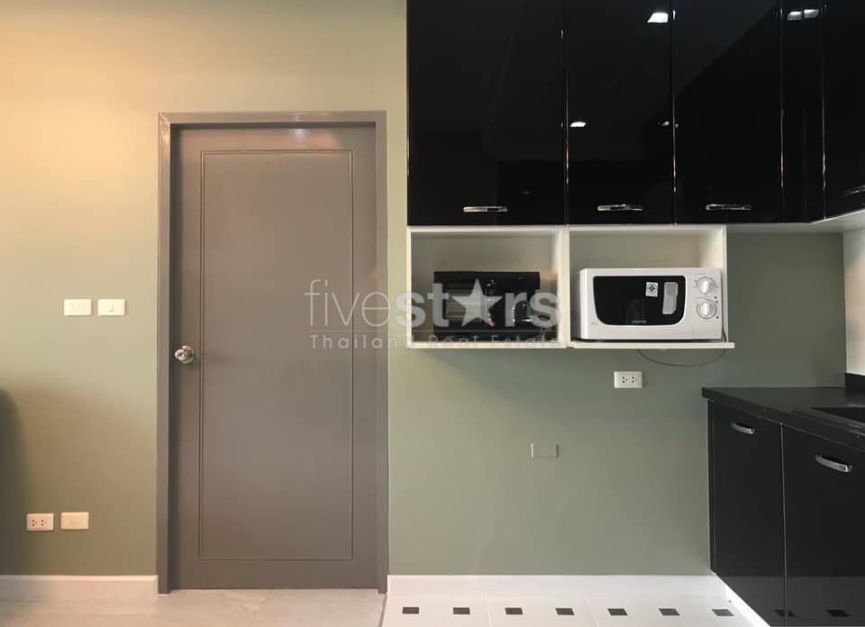 Spacious 1 bedroom condo for sale close to Ekamai BTS Station, photo 4