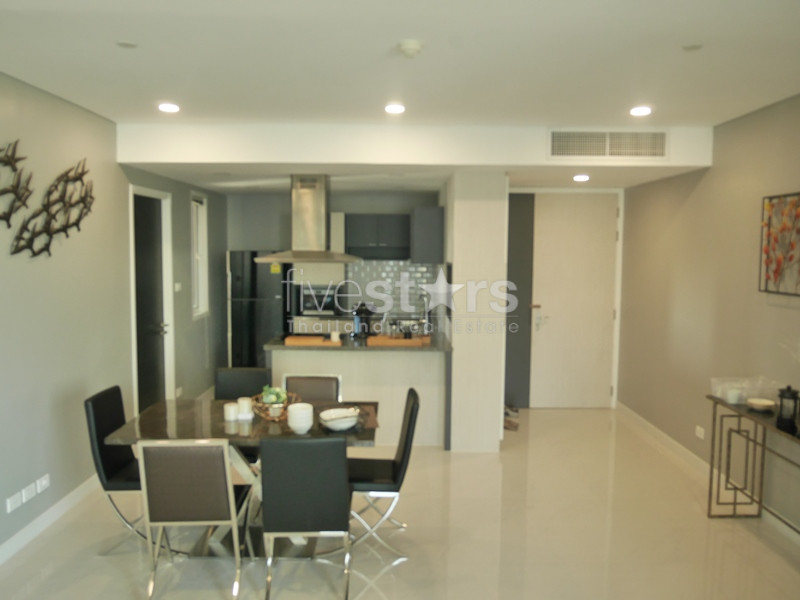 Appartement moderne de 3 chambres à louer près de la station de BTS Ekamai, photo 3
