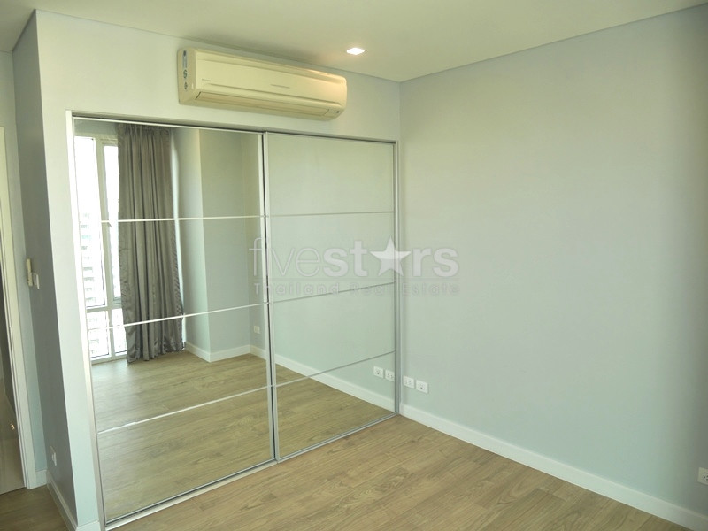 Appartement moderne de 3 chambres à louer près de la station de BTS Ekamai, photo 14