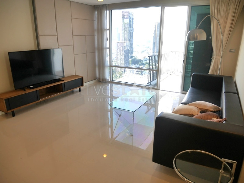 Appartement haut en étage de 3 chambres à louer à près du BTS Ekamai, photo 5