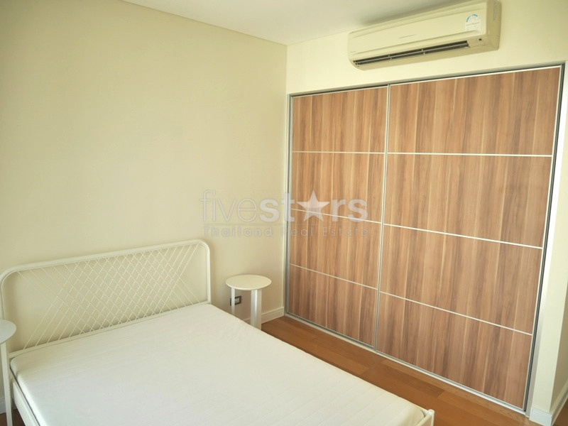 Appartement haut en étage de 3 chambres à louer à près du BTS Ekamai, photo 14