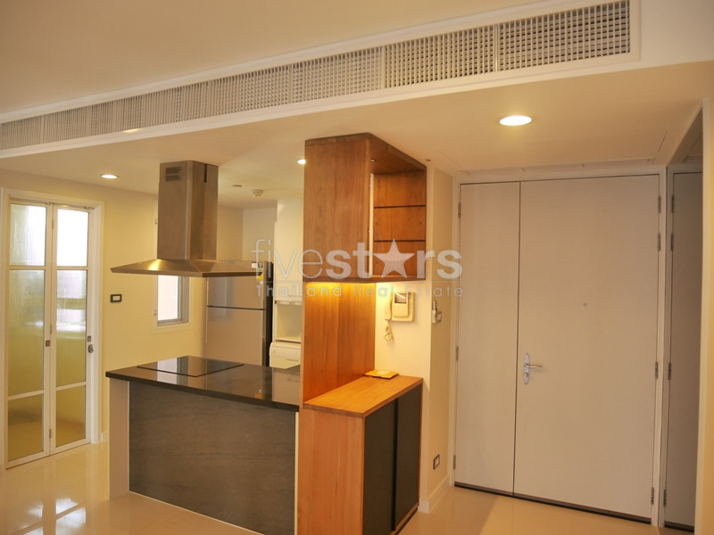 Appartement haut en étage de 3 chambres à louer à près du BTS Ekamai, photo 12