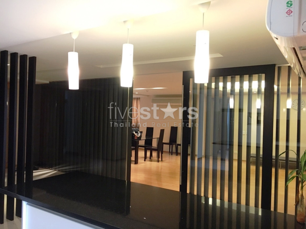 Large 3 bedrooms condo for rent in Ekamai, photo 6