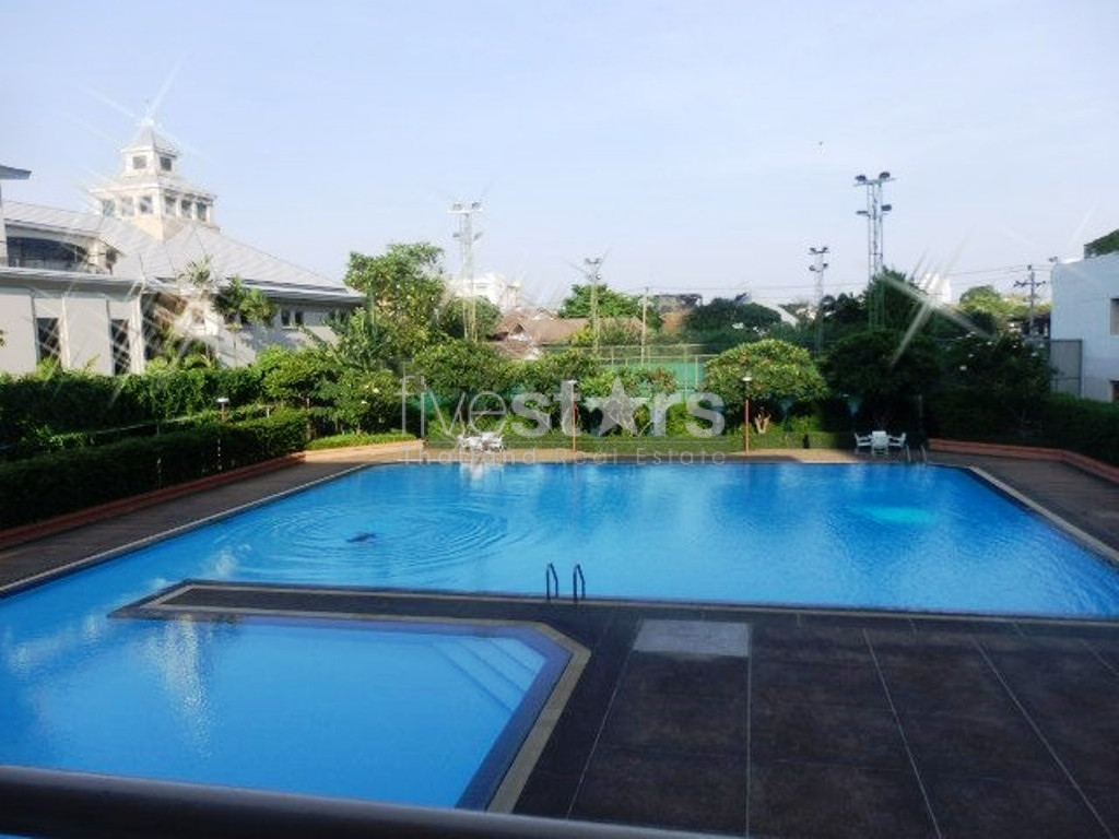 Large 3 bedrooms condo for rent in Ekamai, photo 15