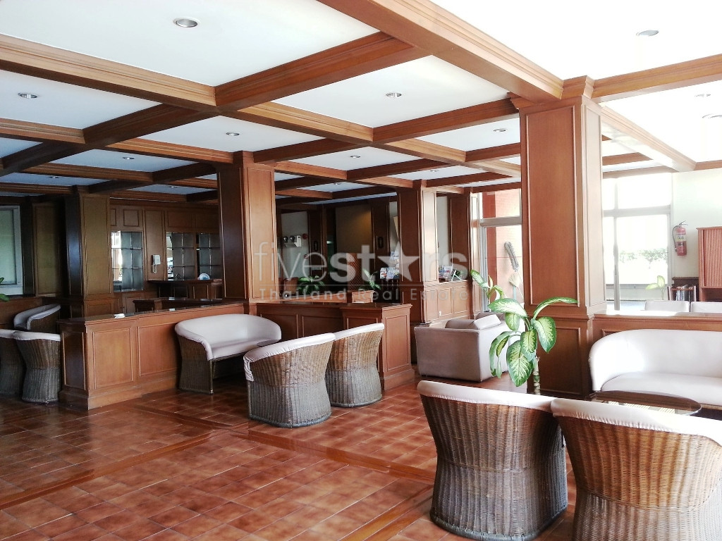 Large 3 bedrooms condo for rent in Ekamai, photo 14