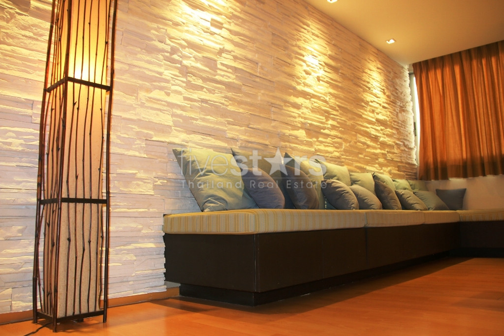 Large 3 bedrooms condo for rent in Ekamai, photo 2