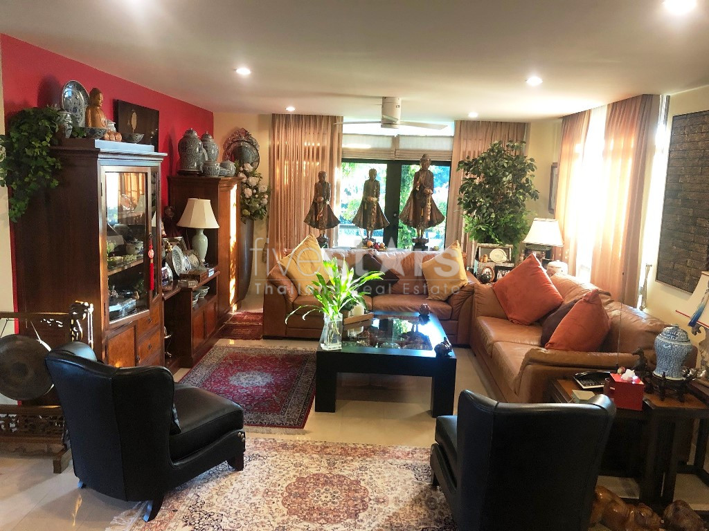 Spacious 3-bedroom condo in a quiet area of Ekamai, photo 3