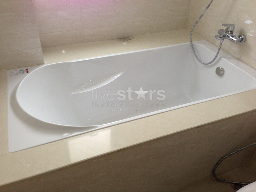 Large 3 bedrooms apartment for rent in Ekamai, photo 8