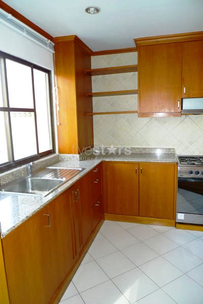2 bedrooms apartment for rent in Ekamai, photo 3
