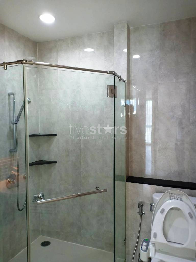 3 bedrooms apartment for rent in Ekamai, photo 11