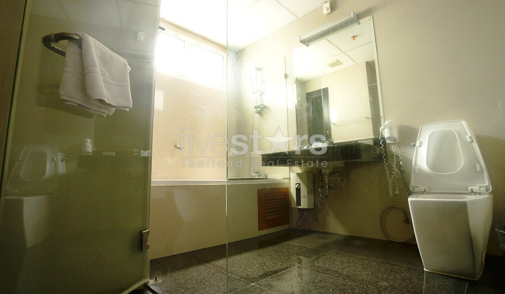 2 bedrooms apartment for rent near BTS Ekamai, photo 5