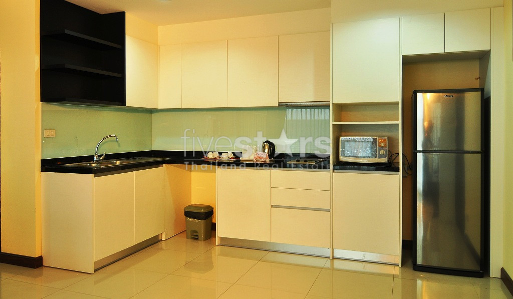 2 bedrooms apartment for rent near BTS Ekamai, photo 3