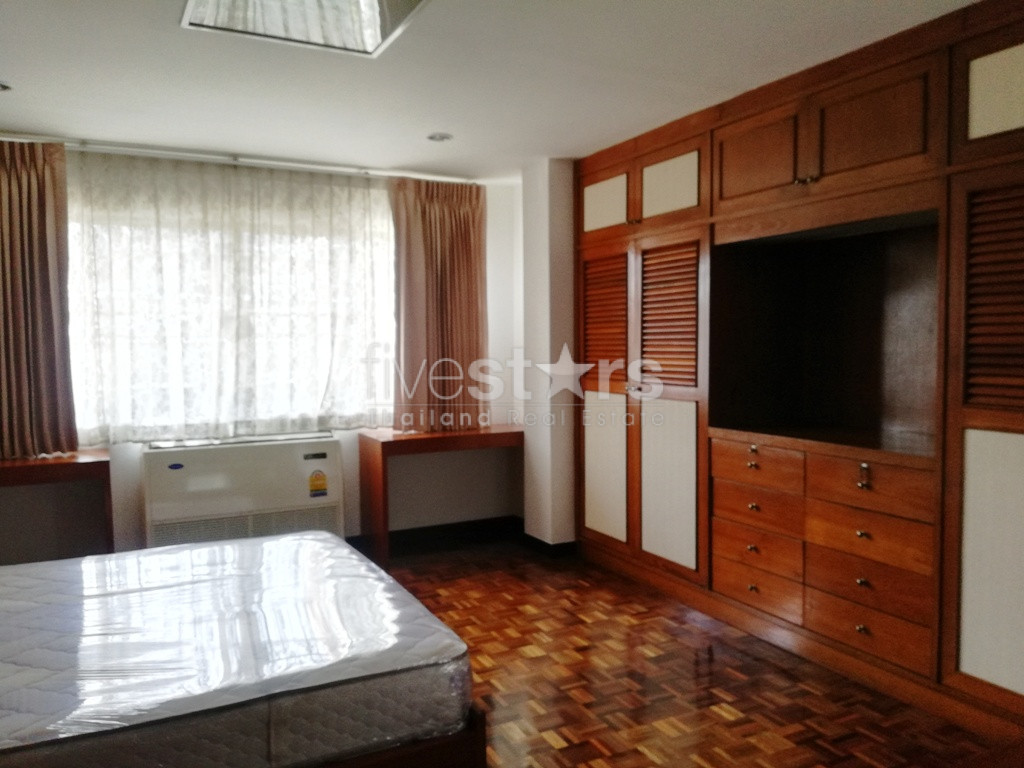Large 3  bedrooms apartment for rent in Ekamai, photo 7