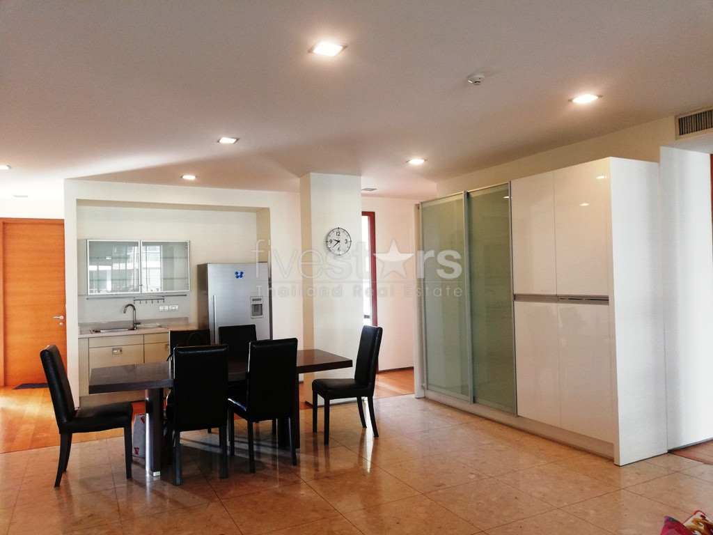 Pool view 3 bedrooms condo for rent near BTS Phrakhanong, photo 4