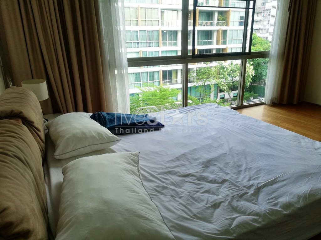 Pool view 3 bedrooms condo for rent near BTS Phrakhanong, photo 9