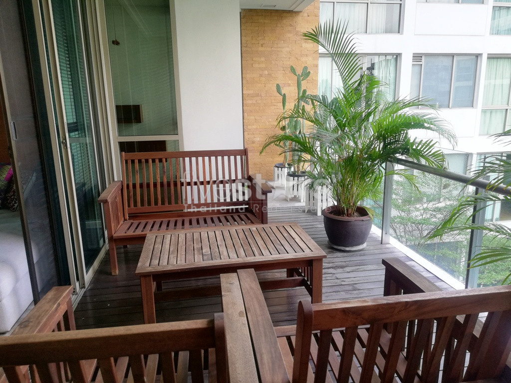 Pool view 3 bedrooms condo for rent near BTS Phrakhanong, photo 21