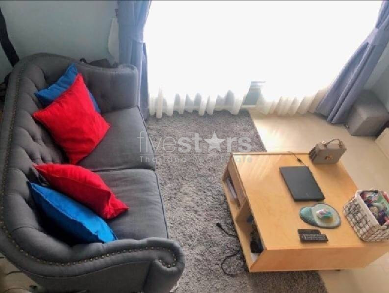 Appartement de 2 chambres à vendre près de la station de BTS Phra Kanong