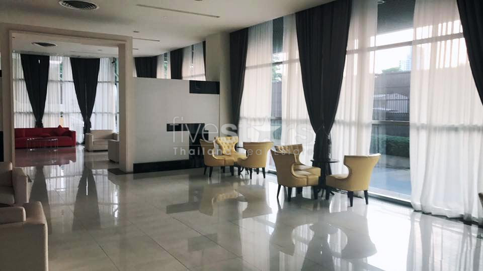 2 bedrooms condo for rent near BTS Ekamai, photo 9