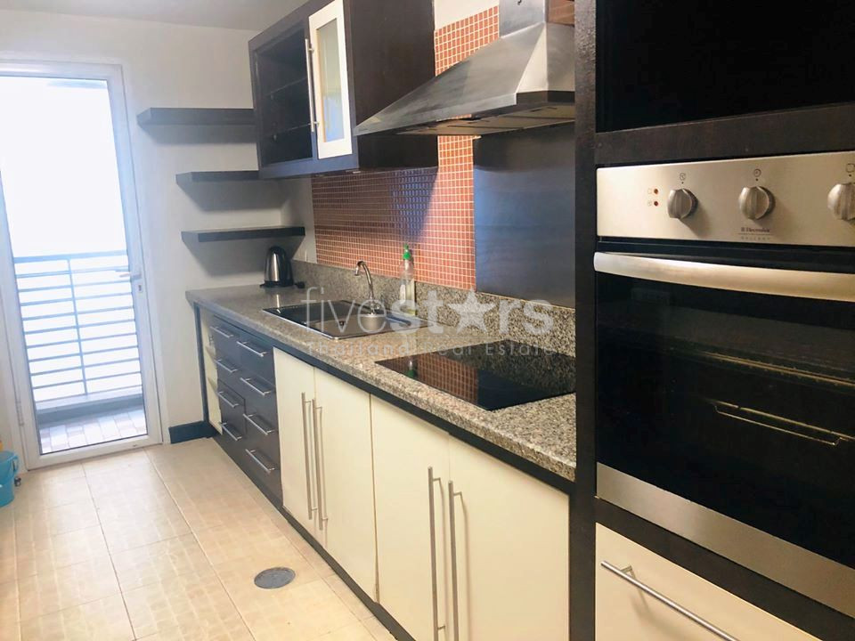 3 bedrooms condo for rent in Ekamai, photo 4