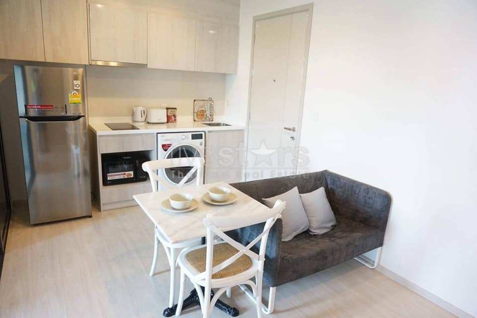 Appartement d'une chambre à vendre près du BTS Phrakhanong, photo 2