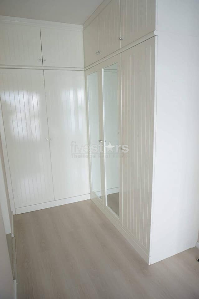Appartement de 2 chambres à vendre près de la station de BTS Phra Kanong, photo 8