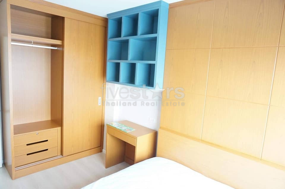 Appartement de 2 chambres à vendre près de la station de BTS Phra Kanong, photo 7