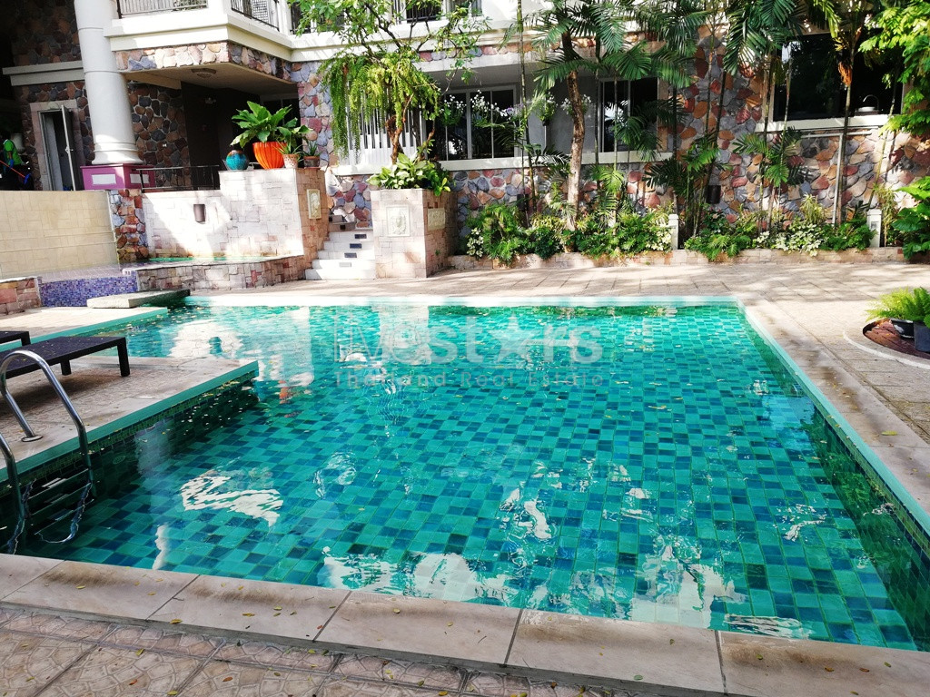 3 bedrooms condo for rent in Ekamai, photo 21