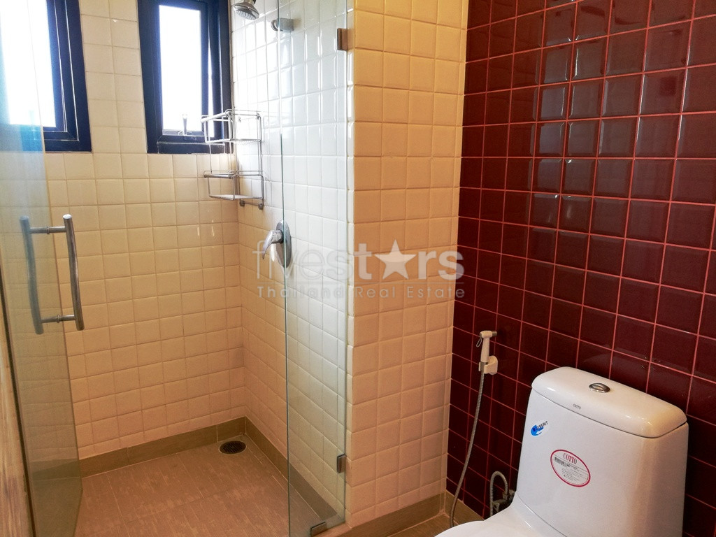 3 bedrooms condo for rent in Ekamai, photo 15