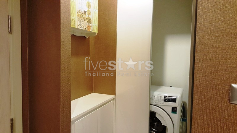 Corner unit 1 bedroom condo for rent near BTS Ekamai, photo 5