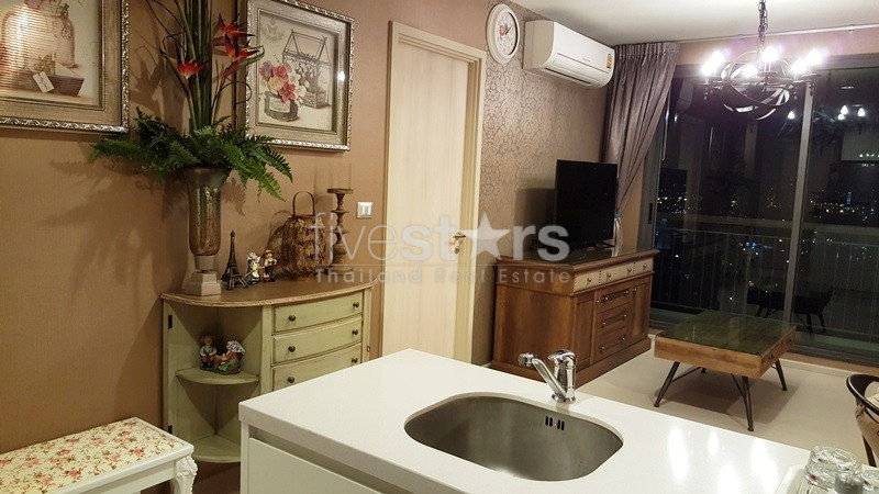 Corner unit 1 bedroom condo for rent near BTS Ekamai, photo 4