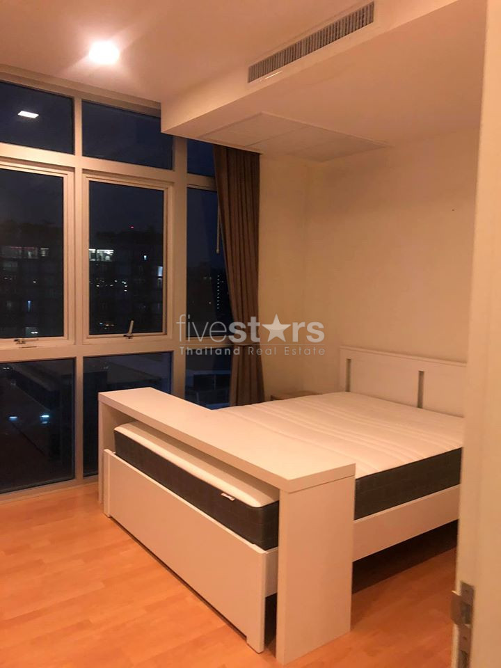 Condo 3 chambres à louer proche du BTS Ekamai, photo 13