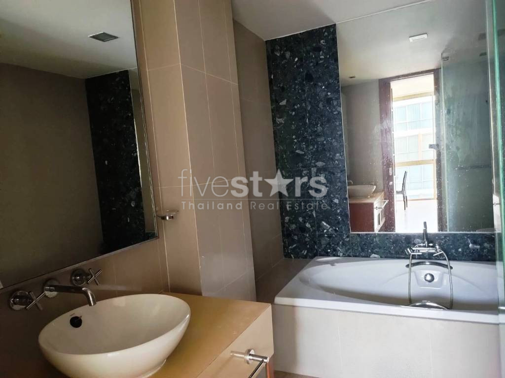 2 bedrooms condo for rent in Sukhumvit near BTS Phrakhanong, photo 12