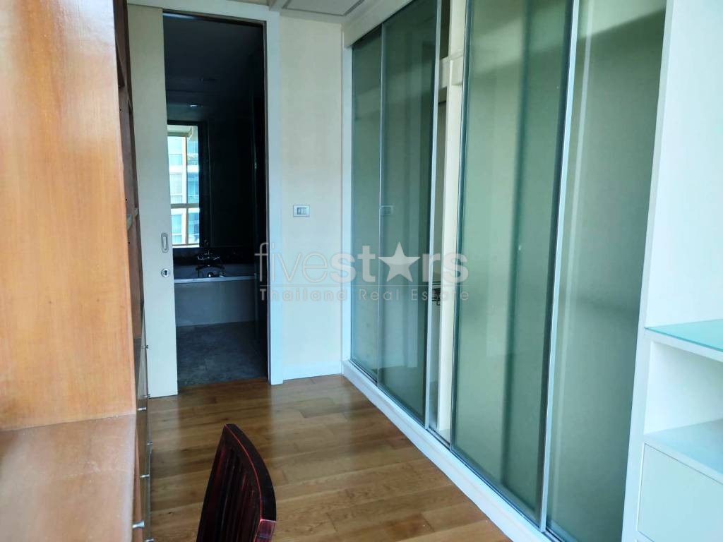 2 bedrooms condo for rent in Sukhumvit near BTS Phrakhanong, photo 10