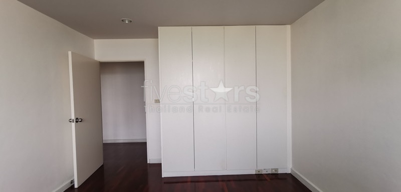 Appartement spacieux de 4 chambres à louer à Ekamai, photo 10
