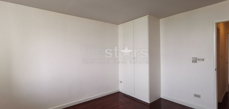 Appartement spacieux de 4 chambres à louer à Ekamai, photo 5